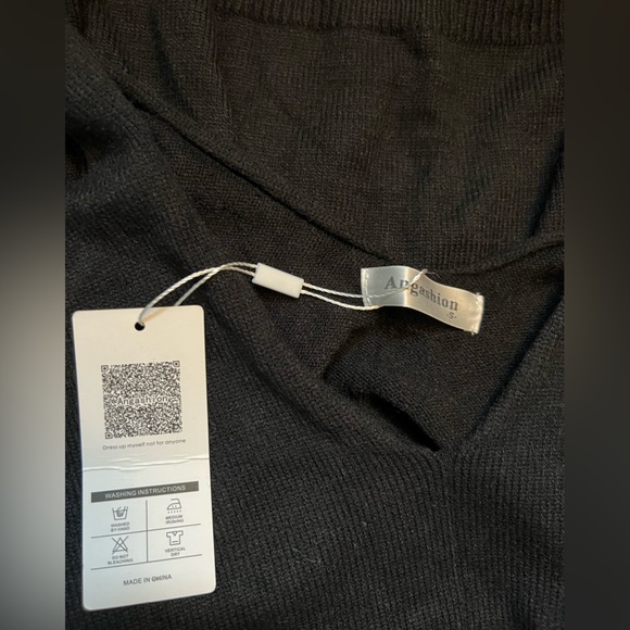 Cross key hole top, black, S - Picture 3 of 6